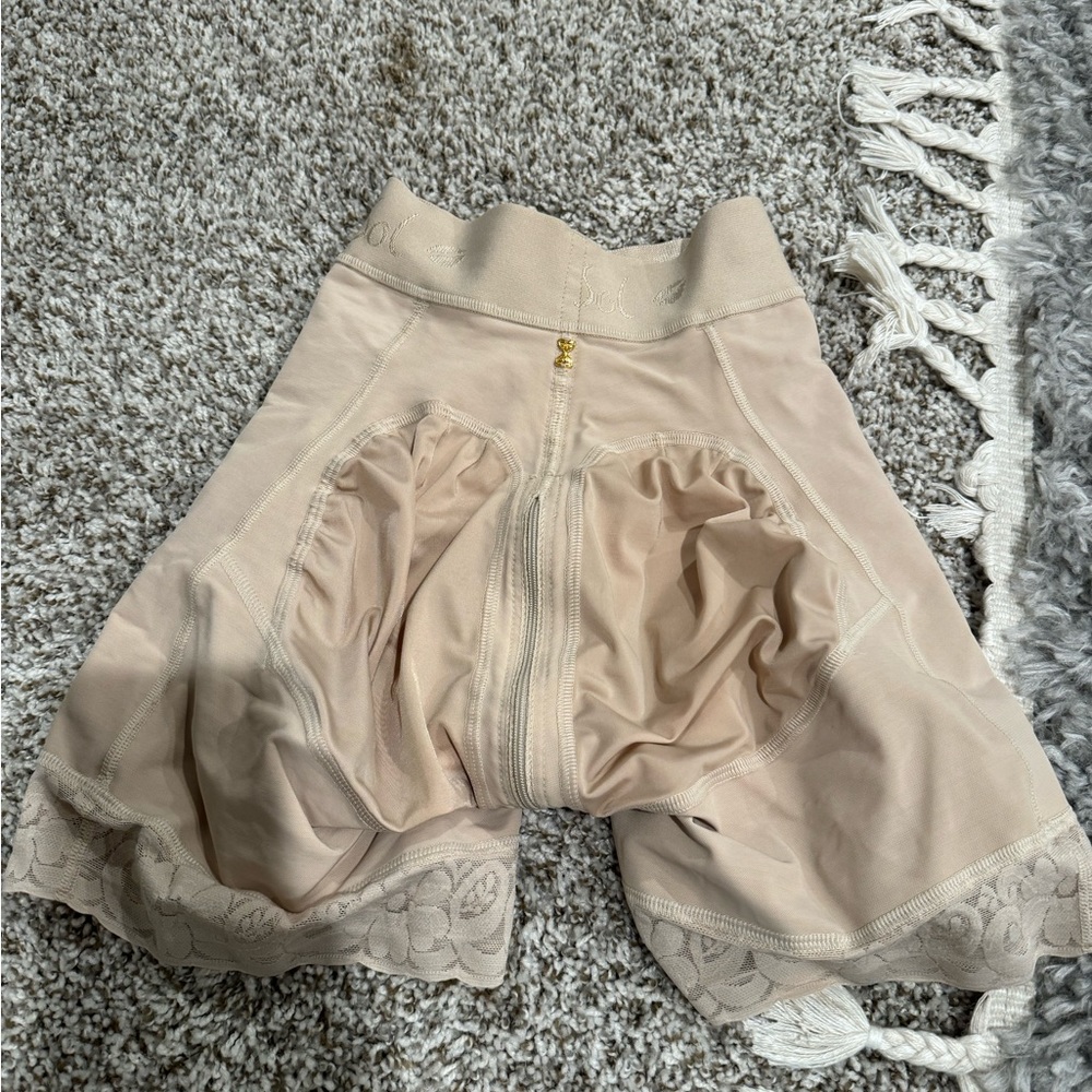 Short Faja, perfect for daily use